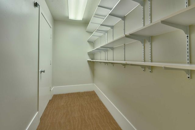 7529 Pineridge Ln, Fair Oaks, CA 95628