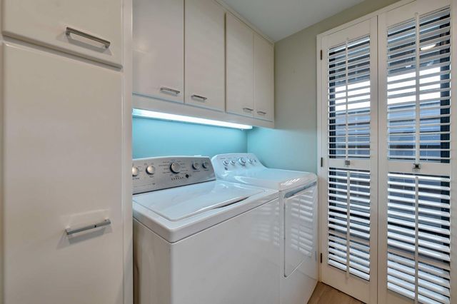 7529 Pineridge Ln, Fair Oaks, CA 95628