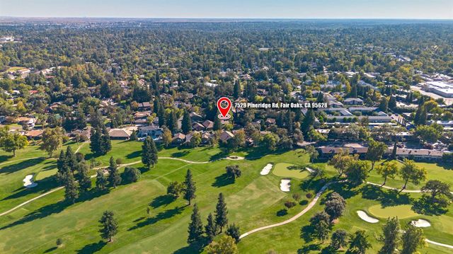 7529 Pineridge Ln, Fair Oaks, CA 95628