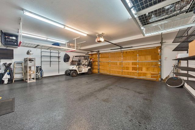 7529 Pineridge Ln, Fair Oaks, CA 95628