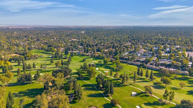 7529 Pineridge Ln, Fair Oaks, CA 95628