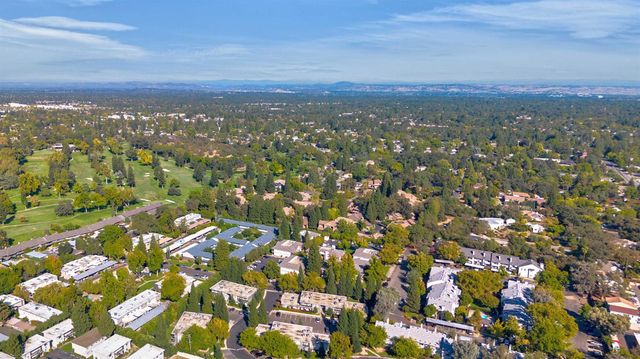 7529 Pineridge Ln, Fair Oaks, CA 95628