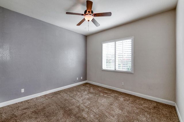 4160 N Newport Bay, Clovis, CA 93619