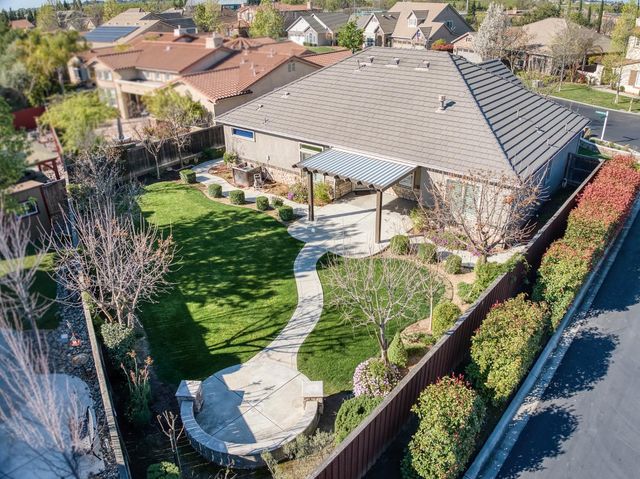 4160 N Newport Bay, Clovis, CA 93619