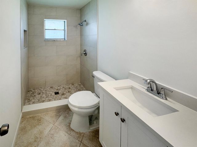 514 SW 20th Street, Boynton Beach, FL 33426