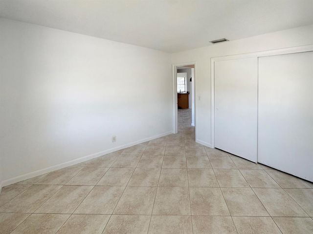 514 SW 20th Street, Boynton Beach, FL 33426