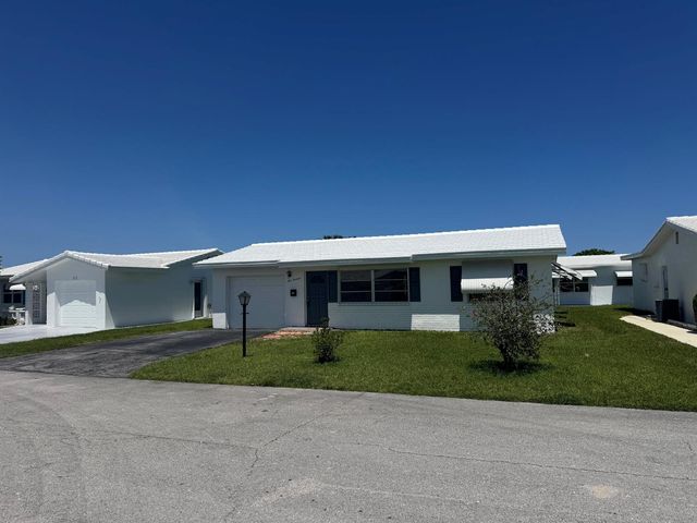 514 SW 20th Street, Boynton Beach, FL 33426
