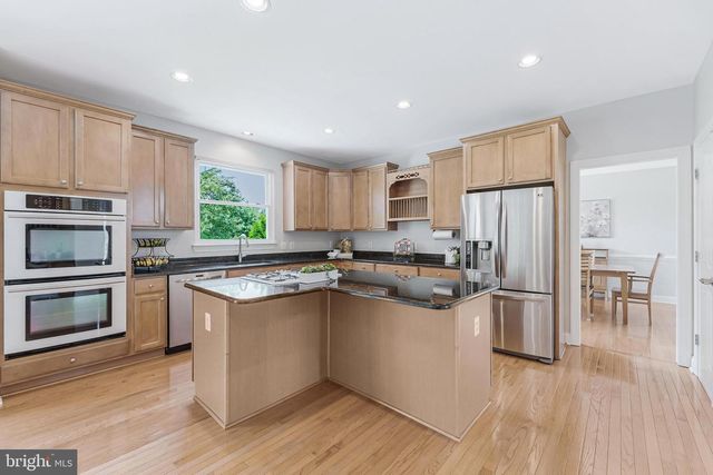 38795 DUTCHMANS KNOLL DR, Lovettsville, VA 20180