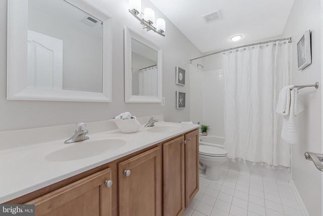 38795 DUTCHMANS KNOLL DR, Lovettsville, VA 20180