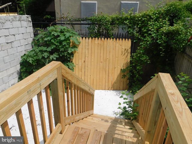 1105 N 42ND ST, Philadelphia, PA 19104