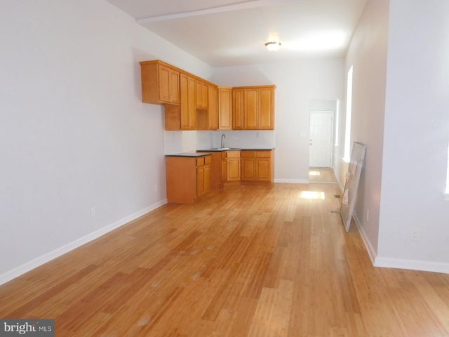 1105 N 42ND ST, Philadelphia, PA 19104