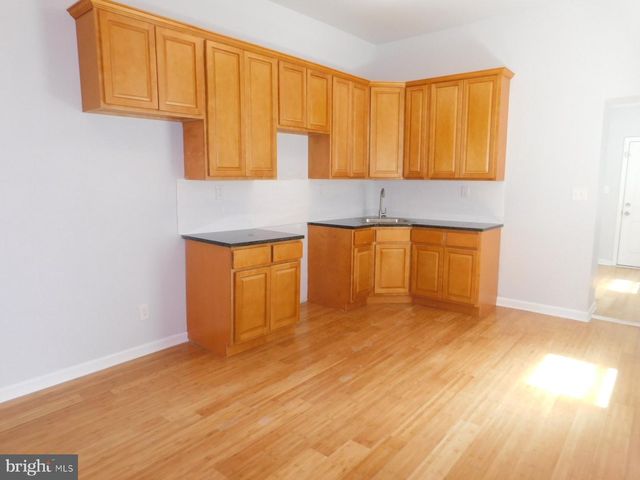 1105 N 42ND ST, Philadelphia, PA 19104