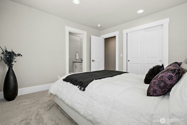 19028 175th Place SE, Renton, WA 98058