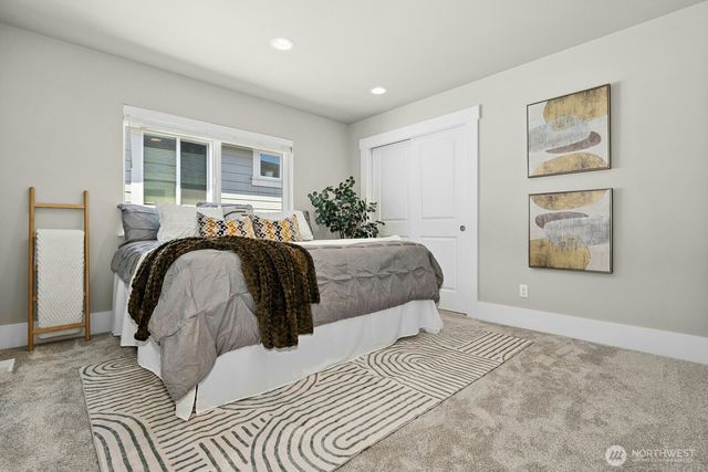 19028 175th Place SE, Renton, WA 98058
