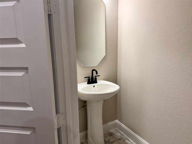 6257 Parker Boulevard, North Richland Hills, TX 76180