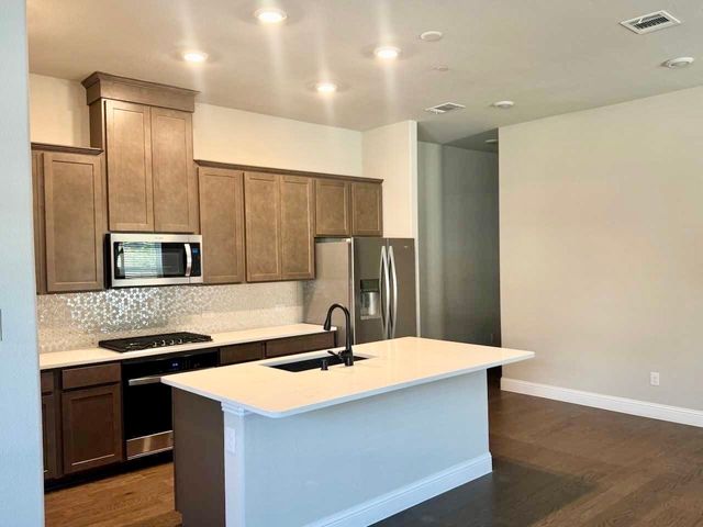 6257 Parker Boulevard, North Richland Hills, TX 76180