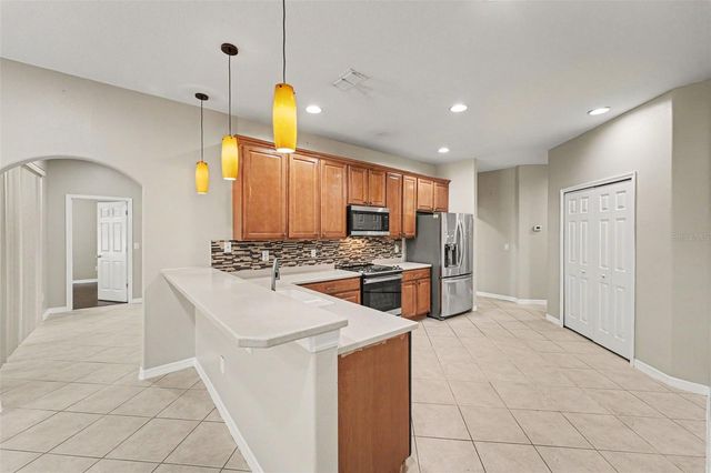 2056 CLAPPER TRAIL, Apopka, FL 32703