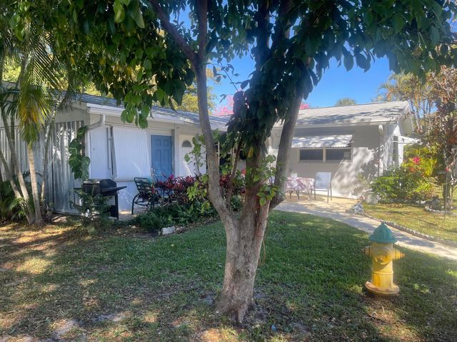 3123 SW Natura Avenue, Deerfield Beach, FL 33441