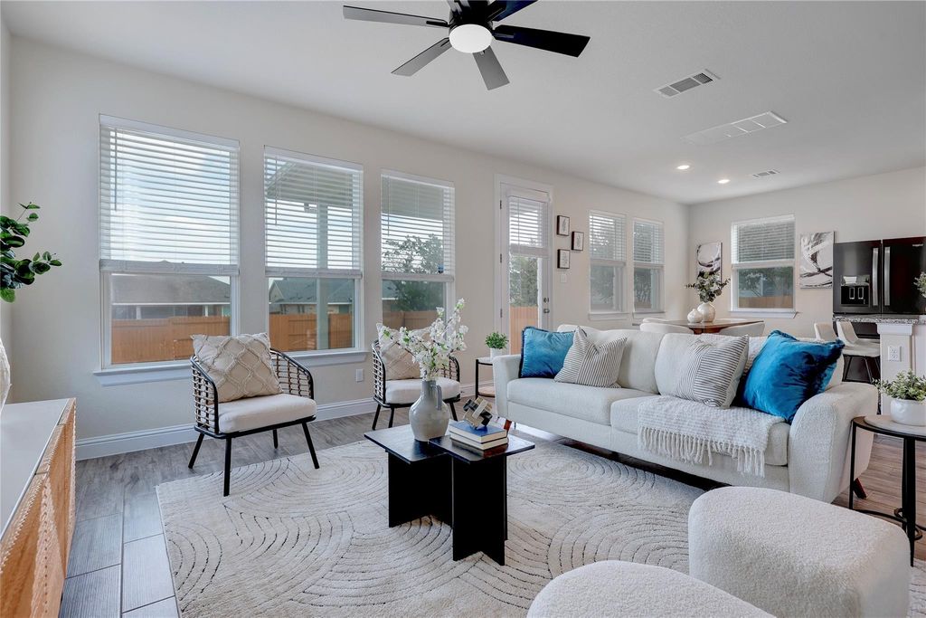 2428 Brook Crest WAY, Leander, TX 78641