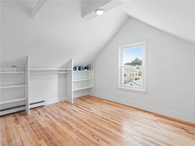 85 Manistee St, Pawtucket, RI 02861