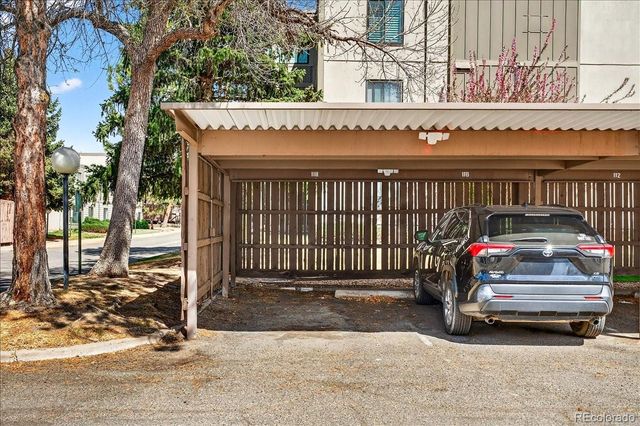 2525 S Dayton Way 2010, Denver, CO 80231