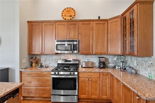 8519 Newbury Place, Clay, NY 13041