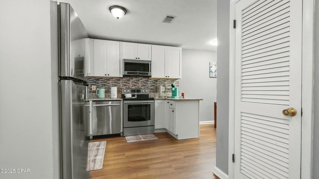 Image 8 of property listing at 628 W Caladium Circle A, Panama City Beach, FL 32413