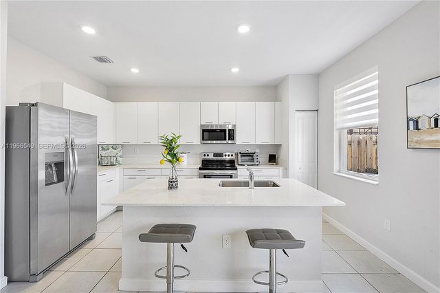 2361 NW 125th St, Miami, FL 33167