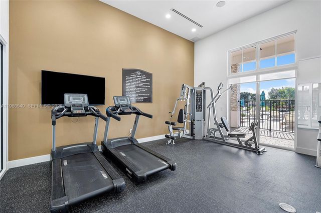 2361 NW 125th St, Miami, FL 33167