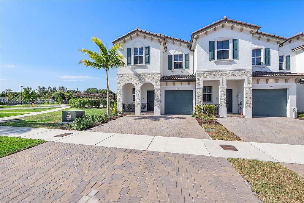 2361 NW 125th St, Miami, FL 33167