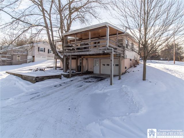 240 Summit Avenue, Jamestown, NY 14701