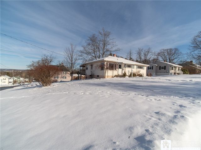 240 Summit Avenue, Jamestown, NY 14701