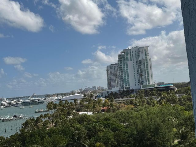 5200 N Flagler Drive 803, West Palm Beach, FL 33407