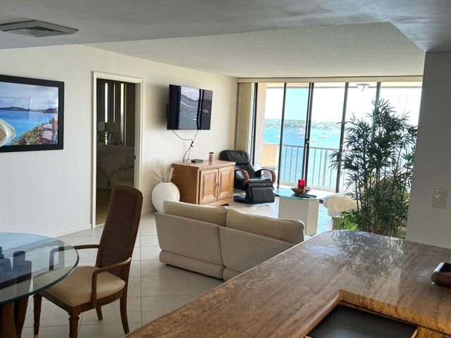 5200 N Flagler Drive 803, West Palm Beach, FL 33407