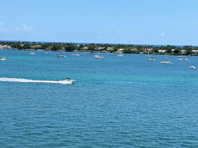 5200 N Flagler Drive 803, West Palm Beach, FL 33407