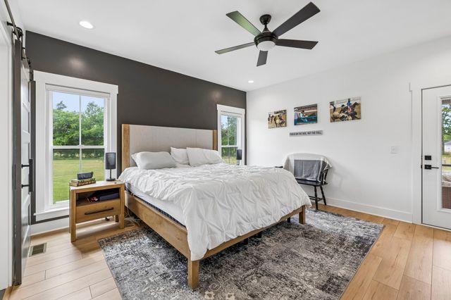 324 Crescent Rd, Murfreesboro, TN 37128