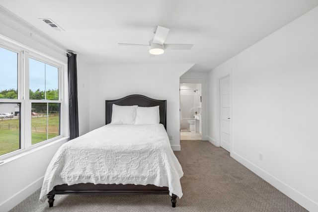 324 Crescent Rd, Murfreesboro, TN 37128