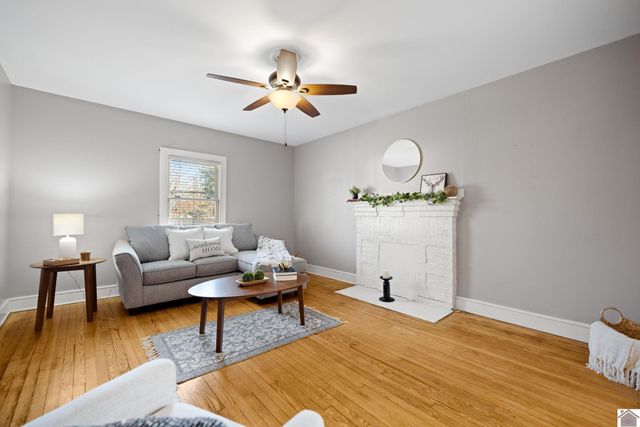 310 S 6th Street, Murray, KY 42071