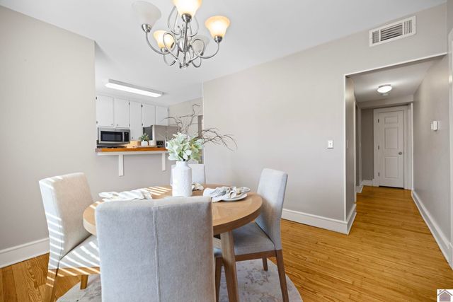 310 S 6th Street, Murray, KY 42071