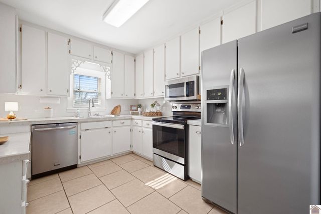 310 S 6th Street, Murray, KY 42071