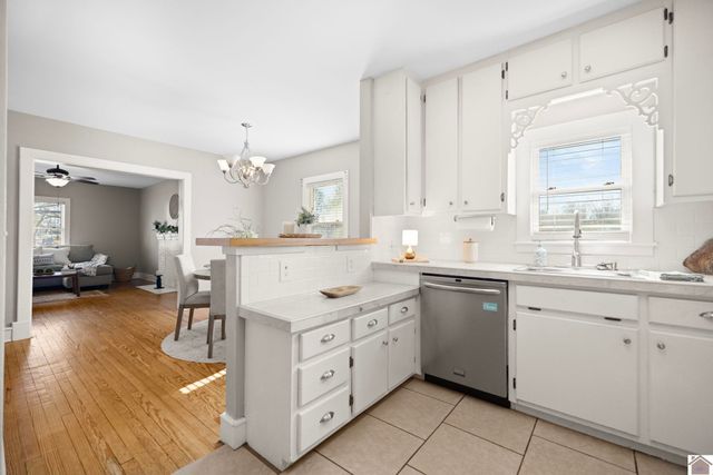 310 S 6th Street, Murray, KY 42071