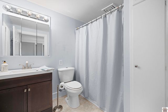 310 S 6th Street, Murray, KY 42071