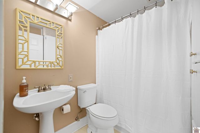 310 S 6th Street, Murray, KY 42071