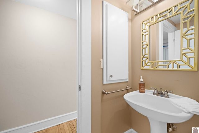 310 S 6th Street, Murray, KY 42071