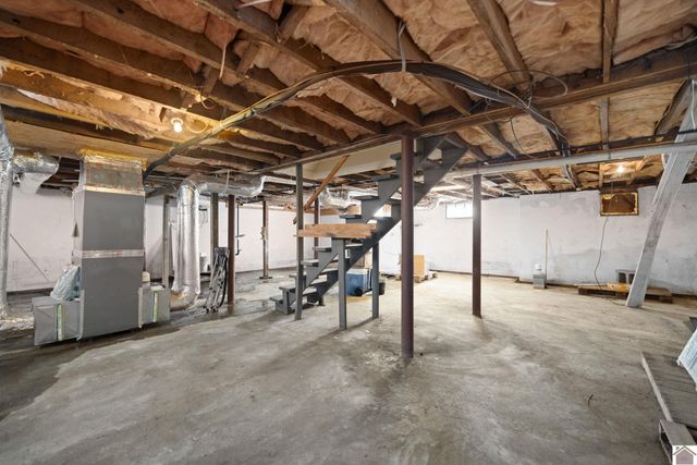 310 S 6th Street, Murray, KY 42071