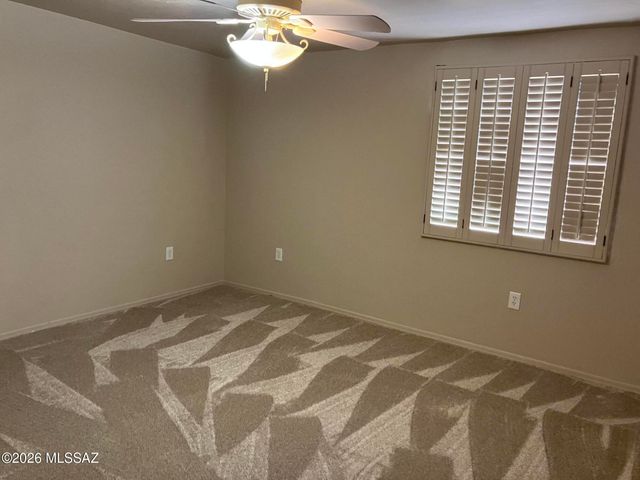 1044 W Camino Del Desierto, Green Valley, AZ 85614