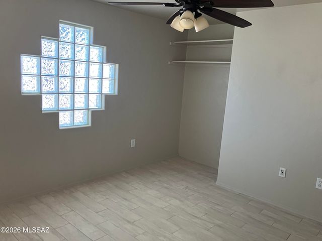 1044 W Camino Del Desierto, Green Valley, AZ 85614