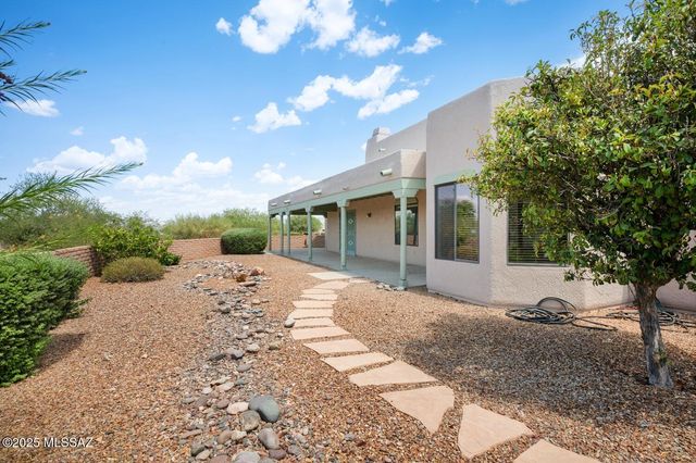 1044 W Camino Del Desierto, Green Valley, AZ 85614