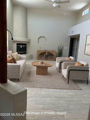 1044 W Camino Del Desierto, Green Valley, AZ 85614