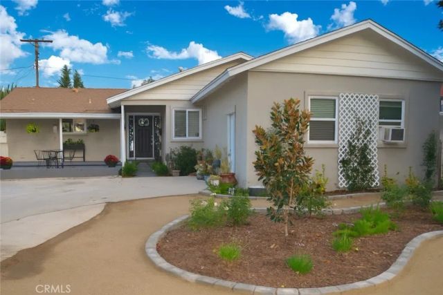 8410 Beckford, Northridge, CA 91324